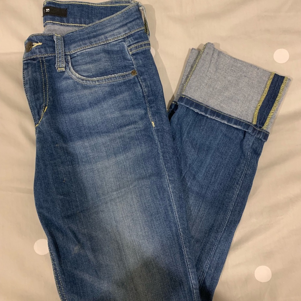 Joe’s Jeans Clean Cuff Crop